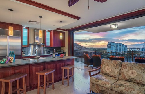 Ko Olina Villa | End Summer in style. Discounted FALL RATES - Poolside Beach Tower - 3 BR/3 BA