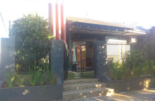 Purwokerto House | Endah Homestay Syariah