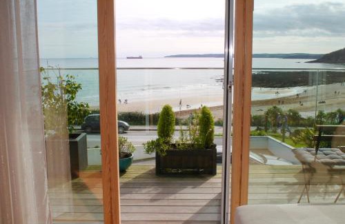 Maenporth Apartment | Endcliffe