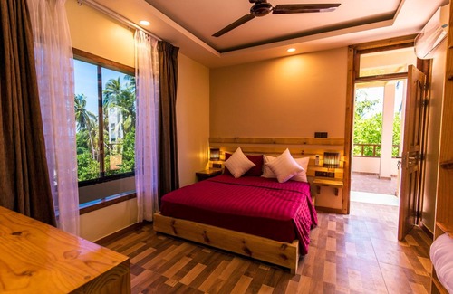Dhangethi House | Endheri Sunset