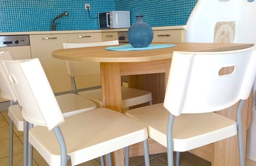 Vari House | Endless Blue from Syros - Fabrika Resort House 2