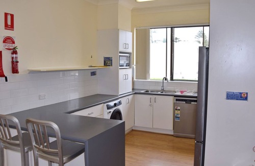 South West Rocks Apartment | Endless Summer walk to the beach