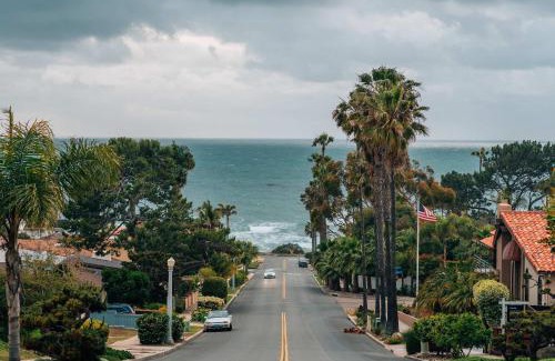 Ocean Beach House | Endless Summer Beach Studio- In The Heart of OB