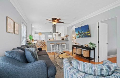 Ocean Beach House | Endless Summer Cottage - Patio - AC - Beach