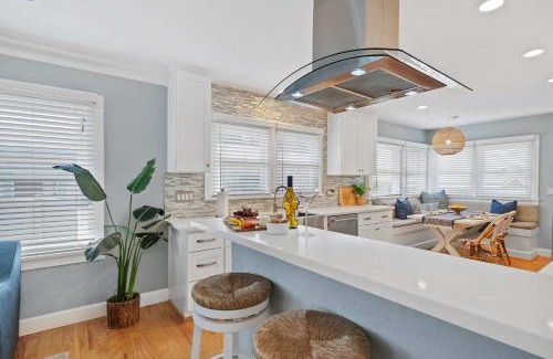 Ocean Beach House | Endless Summer Cottage - Patio - AC - Beach