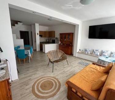 Fabrizio Apartment | Endless Summer House
