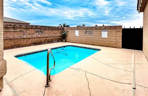 Fort Mohave House | Endless Summer