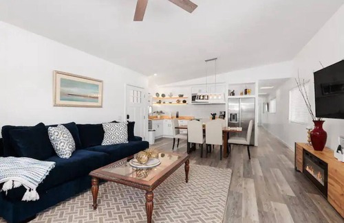 Beach Barber Tract House | Endless Summer - Wind N' Sea