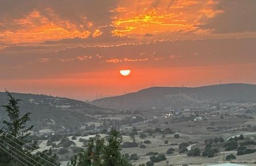 Pentakomo House | Endless Sunset