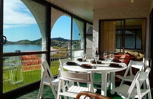 Opito Bay House | Endless Views - Opito Bay Holiday House