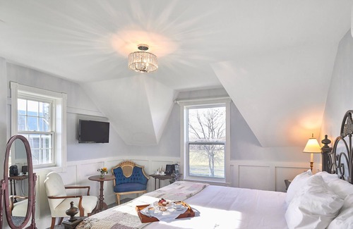 Oxford Mills Bed & Breakfast | Enduring Heart Bed and Breakfast Inc.