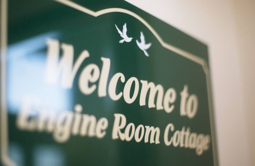 Sledmere Cottage | ENGINE ROOM COTTAGE, pet friendly, luxury holiday cottage in Sledmere