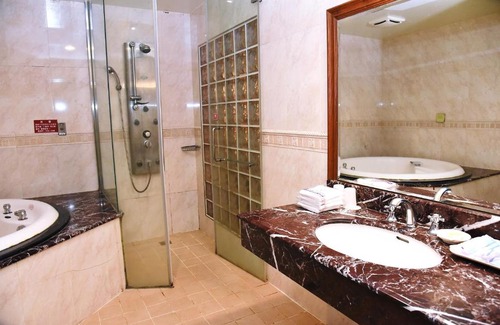 Yilan Hotel | England Business Motel