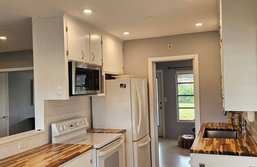 Englewood House | Englewood, 5 minutes from Manasota Beach. Boat Ramp Access