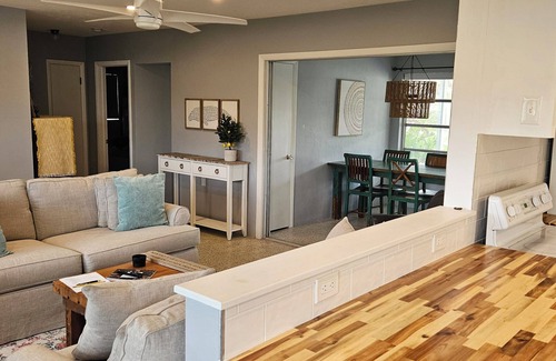 Englewood House | Englewood, 5 minutes from Manasota Beach. Boat Ramp Access