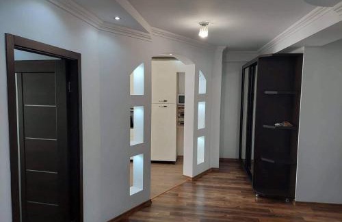 Chisinau Apartment | English Breakfast