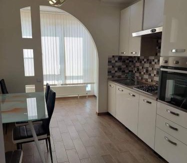 Chisinau Apartment | English Breakfast