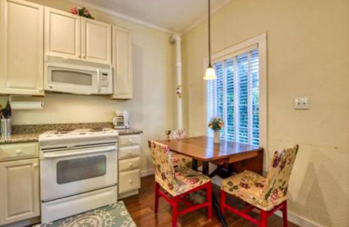 Lake Junaluska House | English Roses