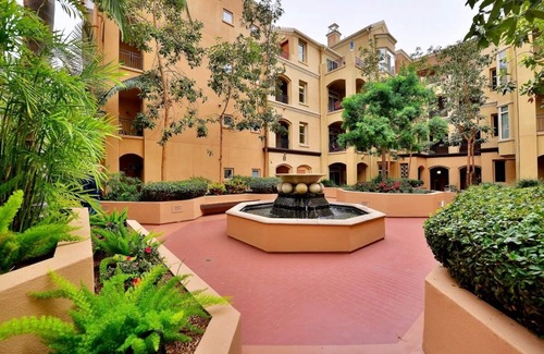 Bankers Hill Condo | Enjoy a beautiful San Diego Bay view on Bankers Hill one block from Balboa Park