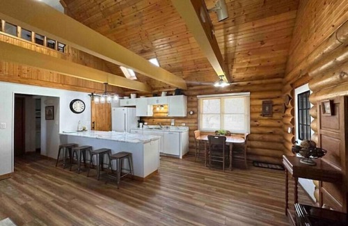 Spring Branch Cabin | Enjoy a memorable visit when you stay at Spring Branch Cabin.
