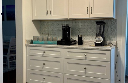 Matagorda House | Enjoy a nice retreat conveniently a few miles from beach or fishing docks.