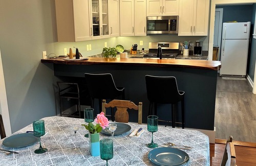 Livonia Cottage | Enjoy a relaxing getaway at Casa San Leone at beautiful Conesus Lake.