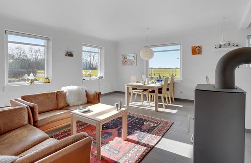 Horslunde House | Enjoy a relaxing vacation in this vacation home in a quiet location!