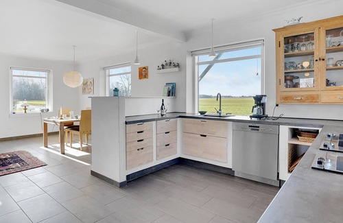 Horslunde House | Enjoy a relaxing vacation in this vacation home in a quiet location!
