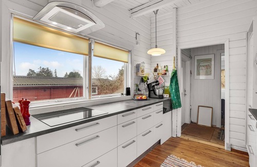 Or House | Enjoy a relaxing vacation in this inviting vacation home.