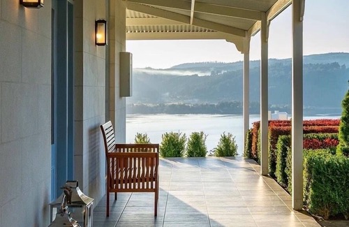 Wattle Grove Villa | Enjoy a slice of heaven