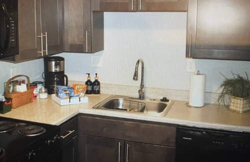 Kettering Apartment | Enjoy a stylish experience. Corporate housing or family vacation.