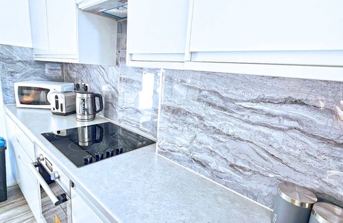 Harringay Apartment | Enjoy a stylish experience at this centrally-located modern apartment.