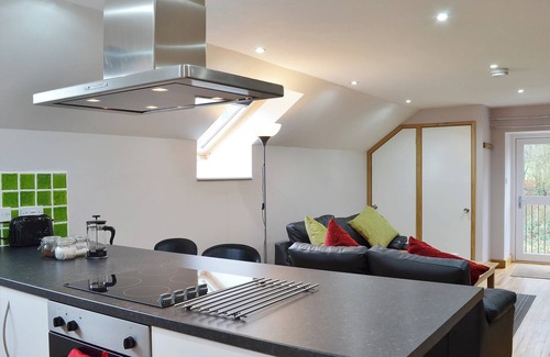 Aberaeron Cottage | Enjoy a summer holiday or winter break at this tastefully decorated apartment.