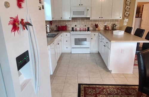 Alexandria House | Enjoy a Summer Visit to Compass Point Cottage