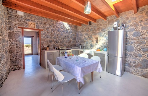 Tindaya House | Enjoy a vacation in the museum