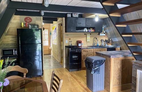 Houston House | Enjoy a Water Getaway! Book the A-frame now!