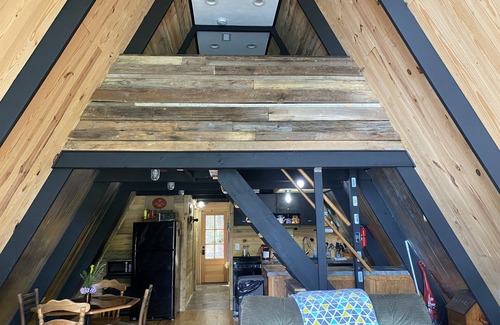 Houston House | Enjoy a Water Getaway! Book the A-frame now!