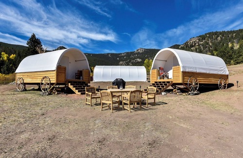 Jefferson House | Enjoy a "Weekend in the Wild" in a Conestoga Wagon [2]