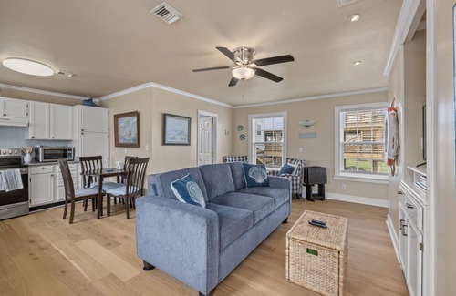 Galveston House | Enjoy all the history and charm of Galveston Island - a block from the beach!