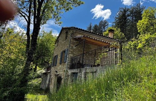 Saint-Andre-les-Alpes Villa | Enjoy an authentic Provencal cabanon set in a hectare with a magnificent view!