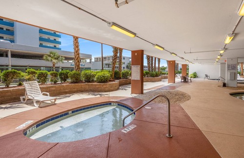 Ash Condo | Enjoy an intimate paradise at MALIBU POINTE 402 – a one bedroom LUXURY Condo in Crescent Beach