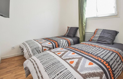 Hermanville-sur-Mer House | Enjoy an unforgettable vacation in this inviting vacation home near the beach!