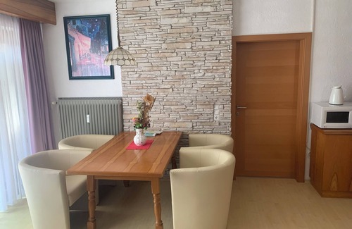 Seelach Apartment | enJOY apartment with terrace, e-bikes included, pool, 250m to Lake Klopeiner See