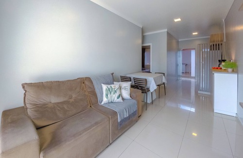 Praia da Armacao do Itapocoroi House | Enjoy Armação Beach - Tulip House