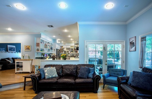 Studio City House | Enjoy! Beautiful home 5 bedrooms, pool, jacuzzi, BBQ dining area in Studio City