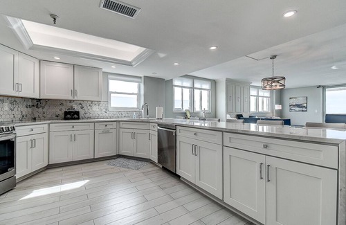 Madeira Beach Condo | Enjoy beautiful sunsets from the top floor in this 2 bed, 2 bath condo!