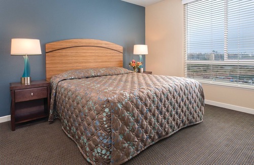 Oceanside Resort | Enjoy boating and beach pleasures?