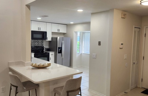 Lockhart House | Enjoy charming 3-bedroom, 2 bath Lake House in a quiet and safe area.