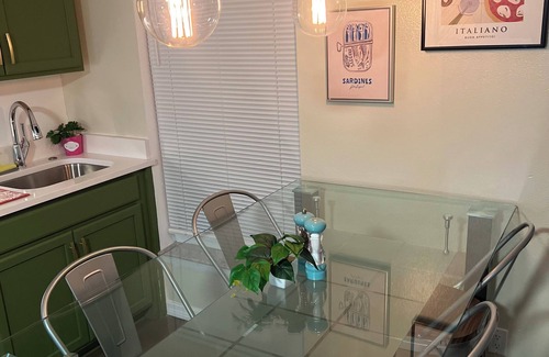 Deltona Lakes Apartment | Enjoy comfort and privacy at La Suite Picasso –Your retreat in Deltona