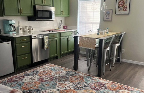 Deltona Lakes Apartment | Enjoy comfort and privacy at La Suite Picasso –Your retreat in Deltona